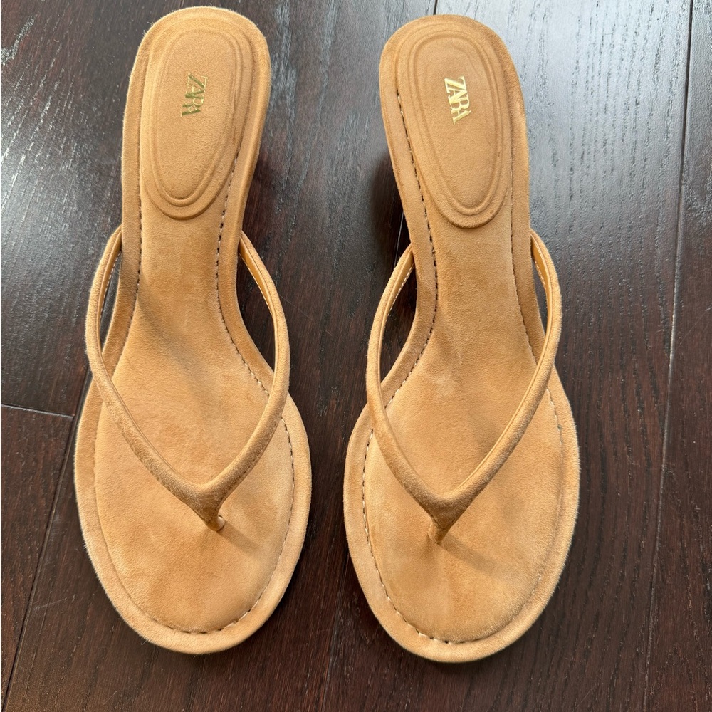Zara Suede Kitten Hill Sandals